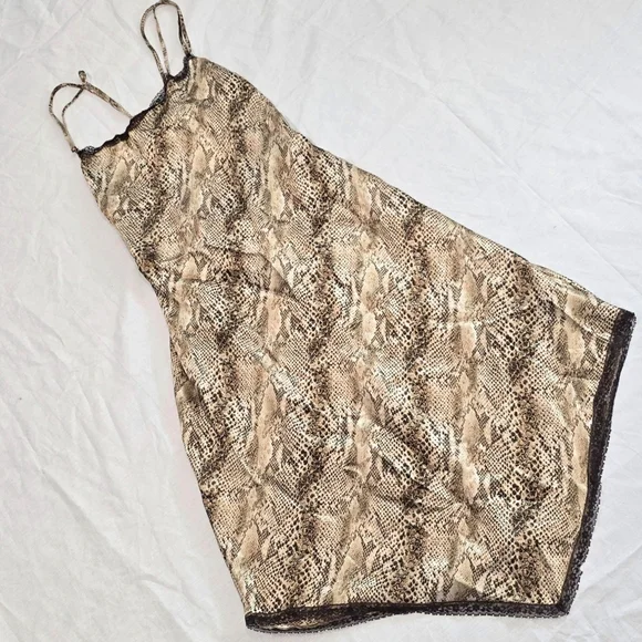 Inner Most | Dresses | Chic Snake Print Dress | Poshmark
